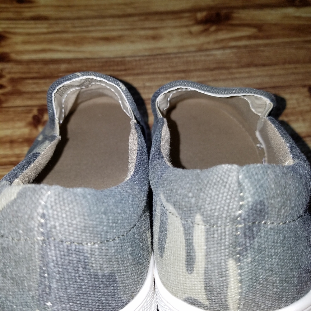 Very G Cruz Camo Slip On Sneakers Women's Size 9 NWT Gypsy Jazz - Picture 10 of 13